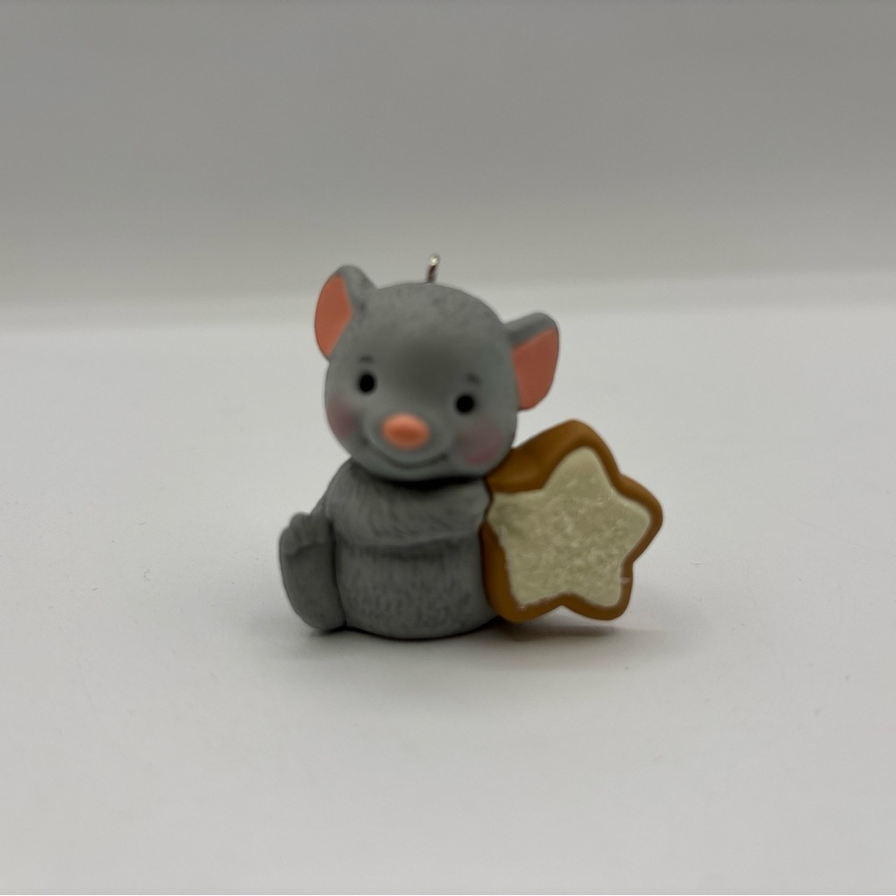 Hallmark Keepsake Dated 2012 Ornament Club Sweet Mouse Christmas‎ Tree Ornament